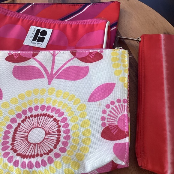 Clinique Jonathan Cohen, Avon &  Estee Lauder Lisa Perry Makeup Bag Bundle (4). - Picture 8 of 11